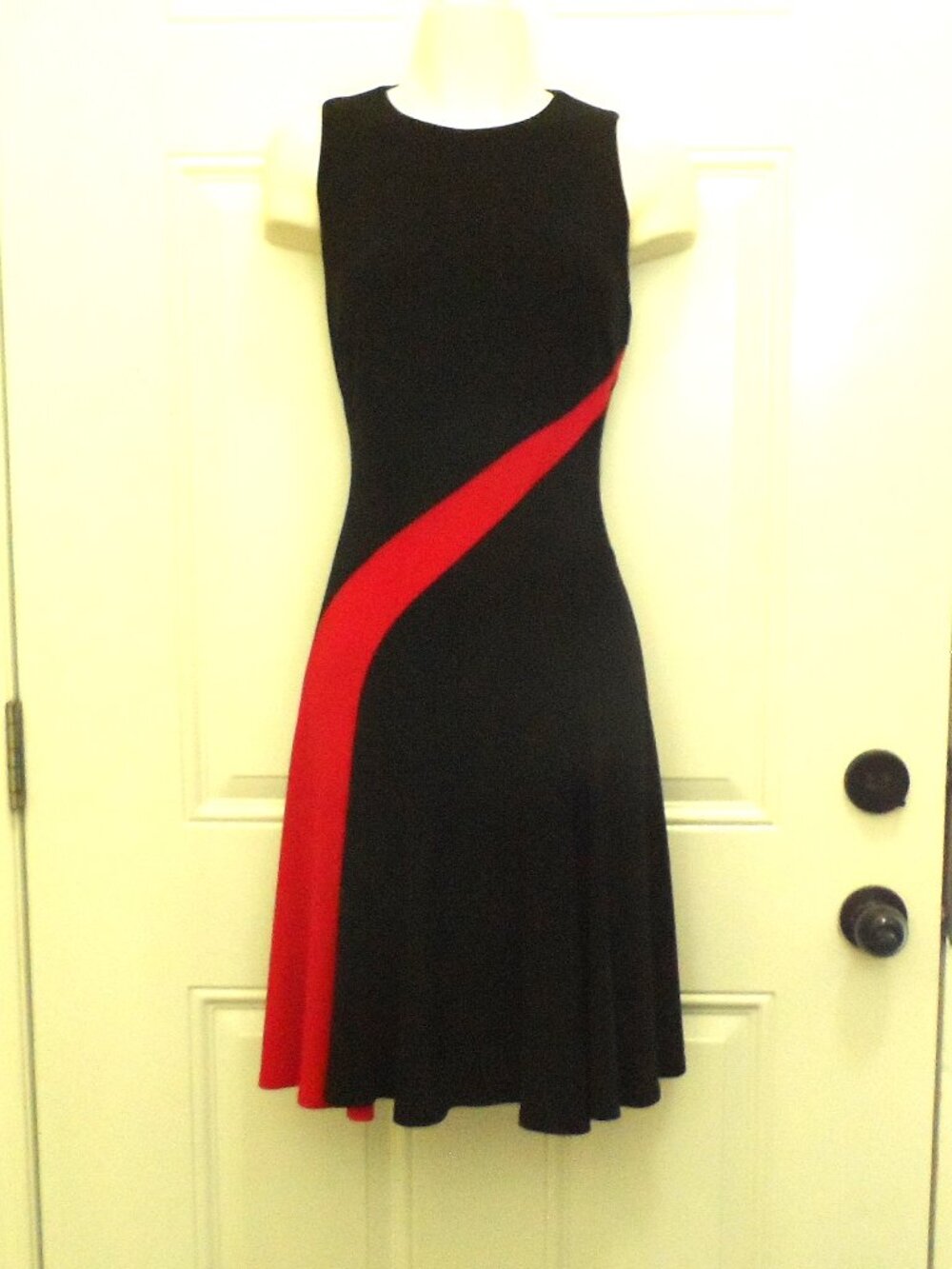 Lauren Ralph Lauren- sleeveless stretch jersey fit-and-flare dress size 4